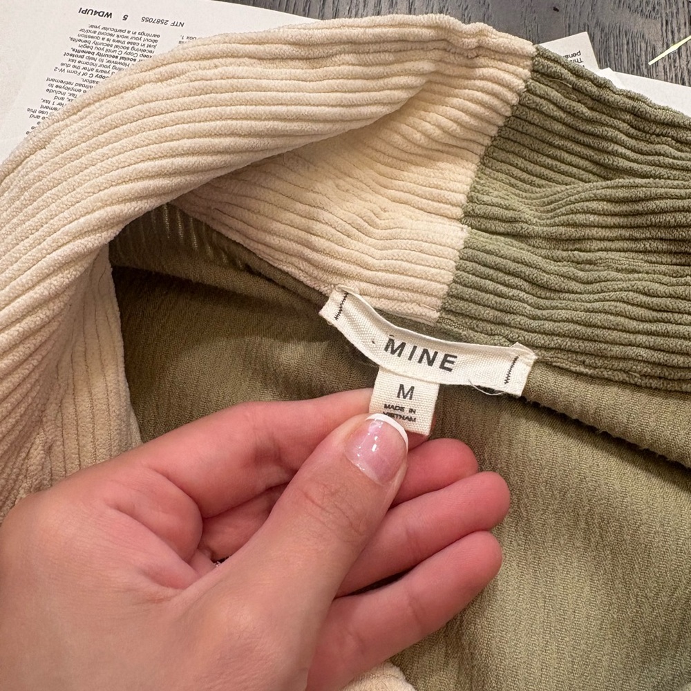 MINE Two-Tone Ribbed Sweatshirt Jacket in Cream & Olive